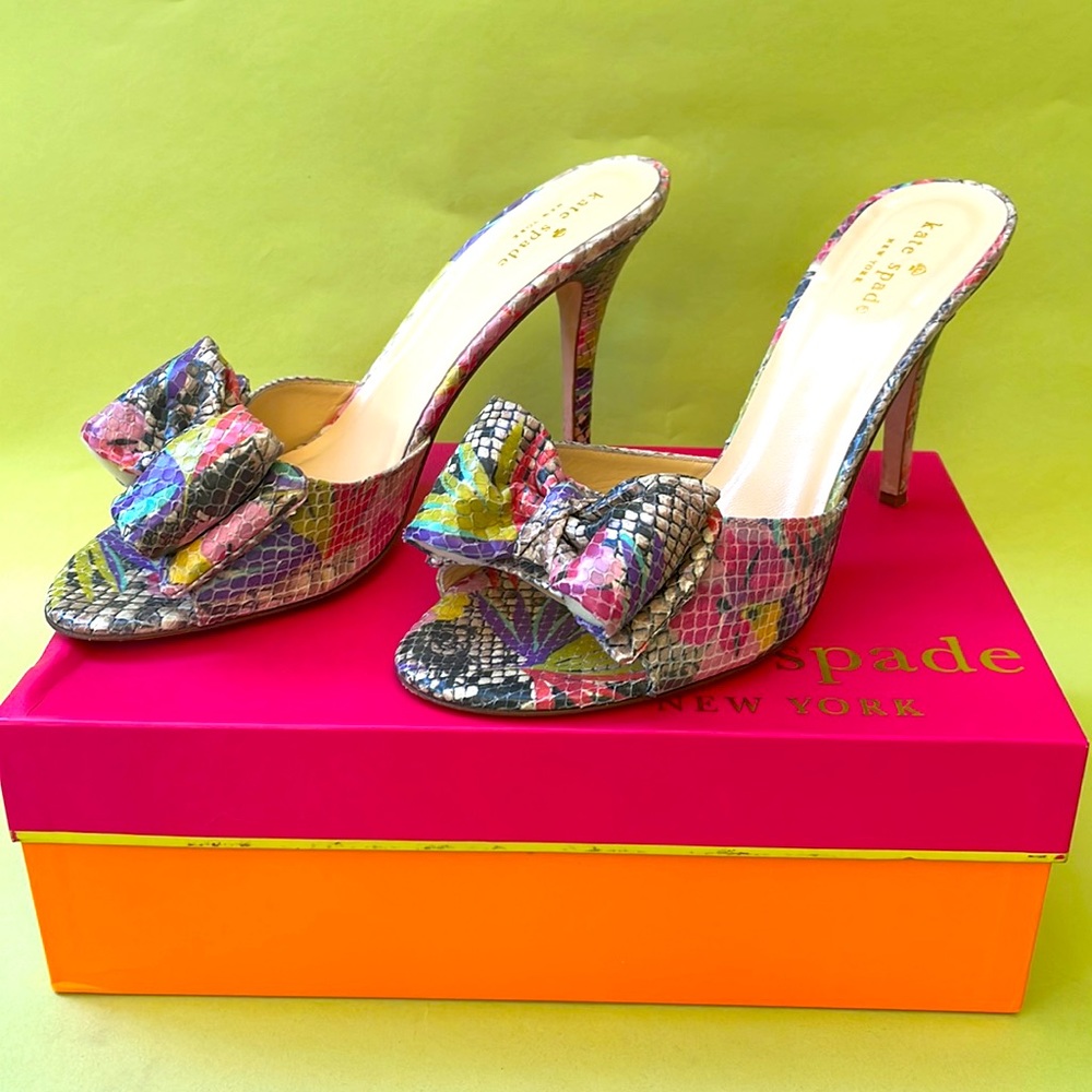 Vintage multicolored Kate Spade all leather heels in original box